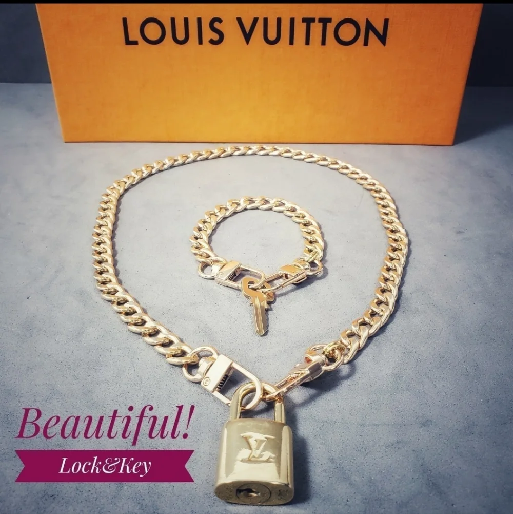 LOUIS VUITTON Authentic Lock Key Set Polished Chain Necklace Bracelet - Picture 11 of 12